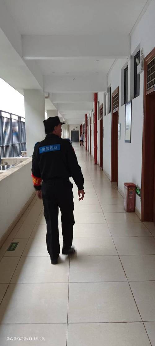 金鹿物业北京师范大学海口附属学校管理中心2024年12月第二周工作简报